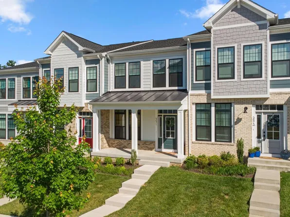 3571 Stephensons Hill Ln, Marshall, VA 20115