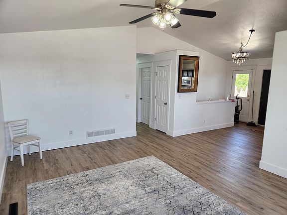 5th image of 4021 27th Ave