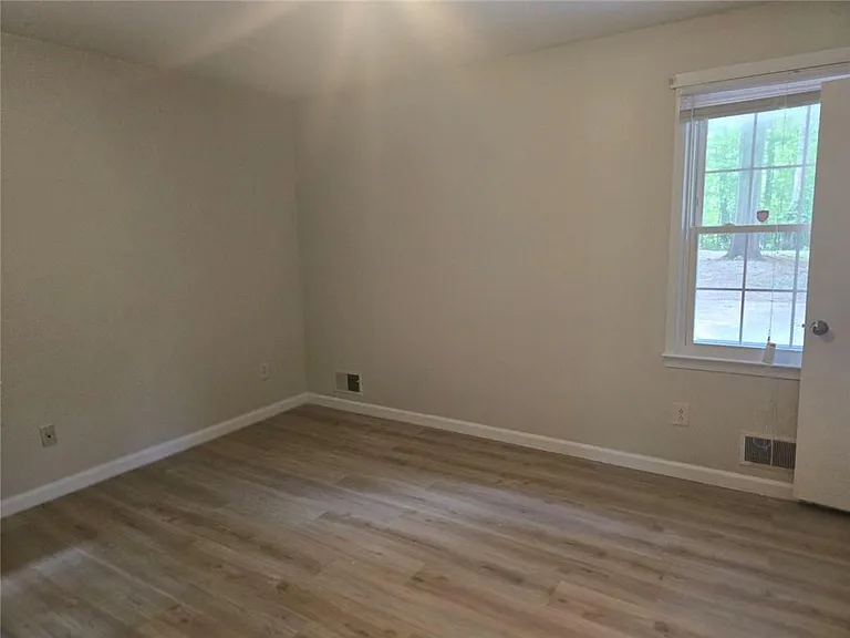 5734 Lanny Ln — Photo 13