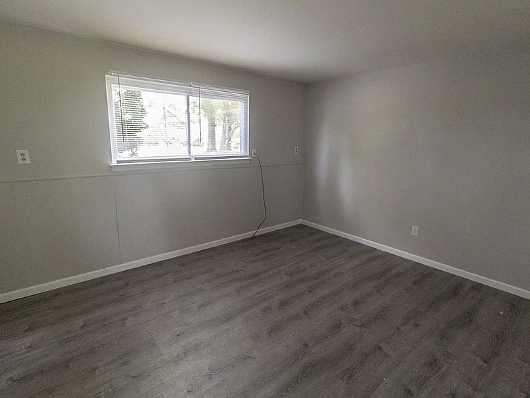 2812 Leeway Dr #1 — Photo 10