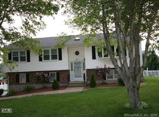 1021 Buckingham St, Watertown, CT 06795
