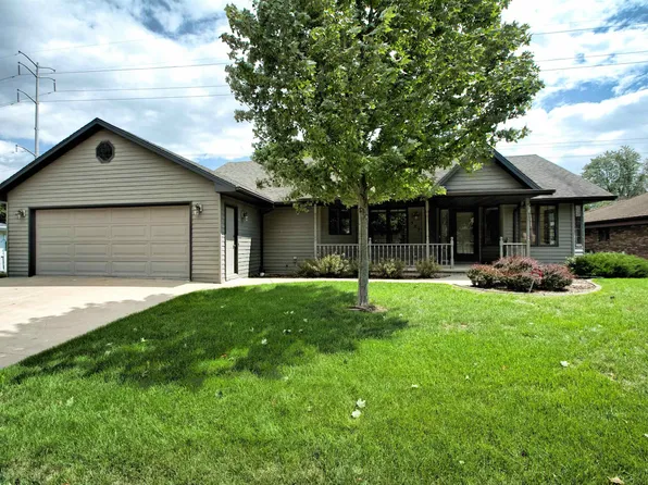 327 Knoedler St, Kimberly, WI 54136