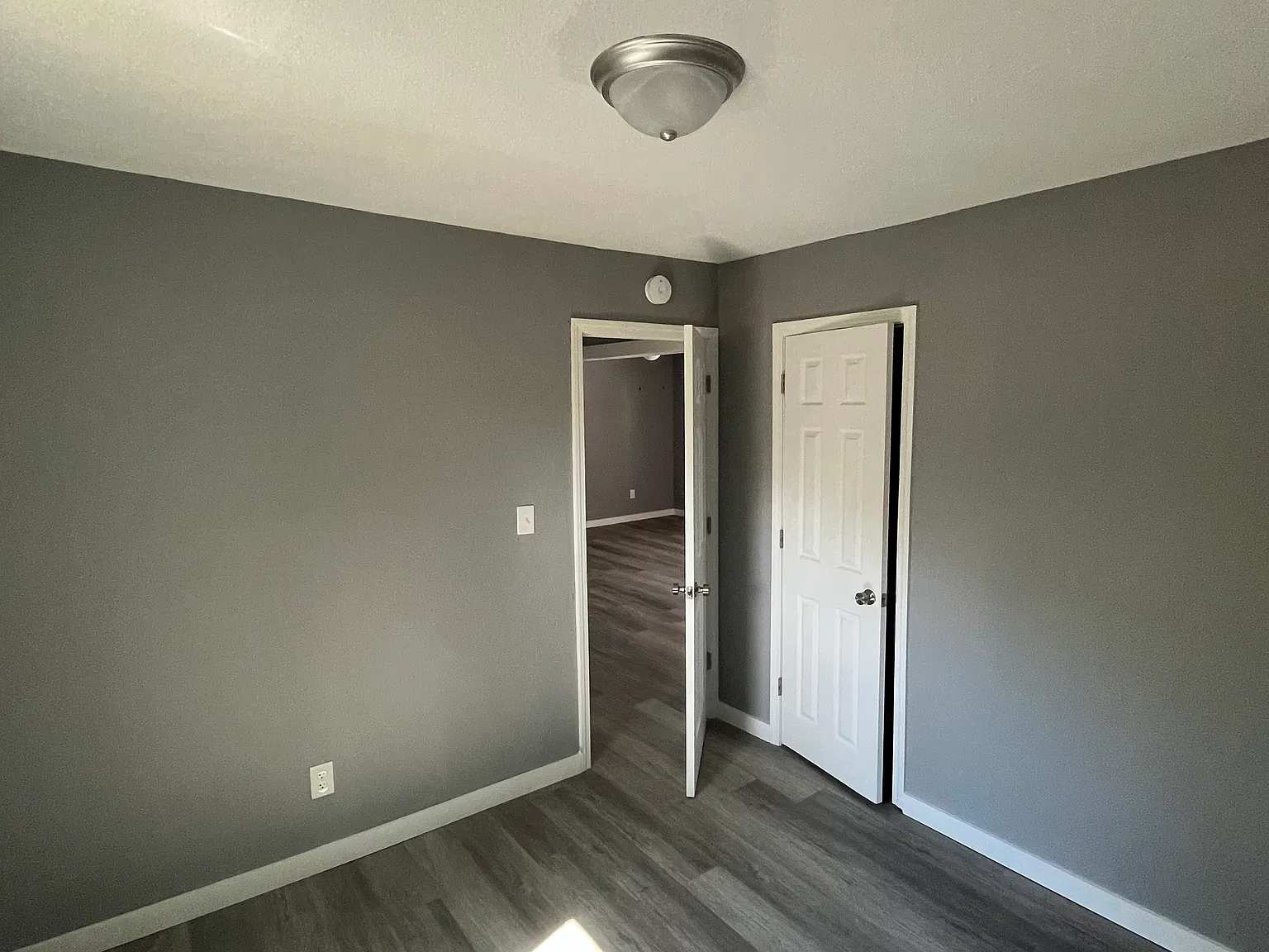 2 bed, 900 sqft, $950 — Photo 4