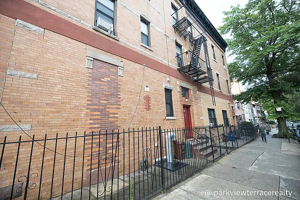 Rented by Sorensens Parkview Terrace Real Estate Inc | media 2