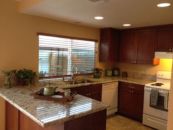 2nd image of 410 Los Arbolitos Blvd