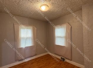 2957 Mackin Rd, Flint, MI 48504