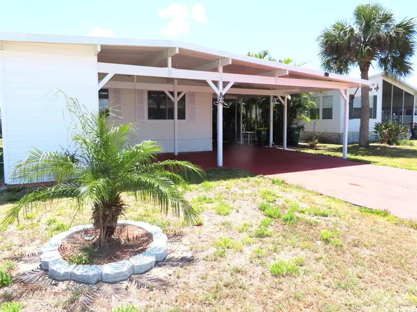 746 Lark Dr, Barefoot Bay, FL 32976