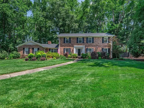 123 Fernbrook Cir, Spartanburg, SC 29307