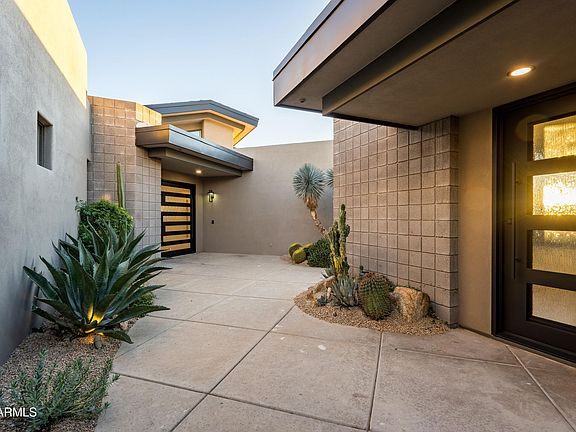 4th image of 39565 N 107TH Way