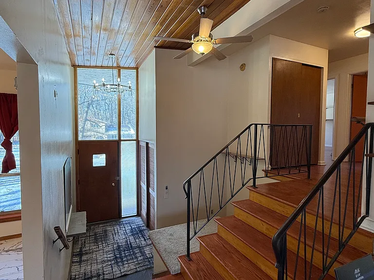 25 Braeburn Dr — Photo 12