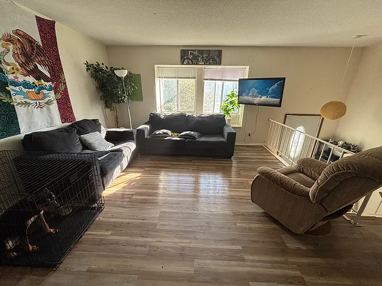 3006 Wayne St — Photo 3