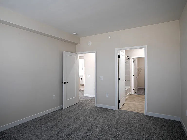 Relay 129 Apartments & Townhomes — Photo 53