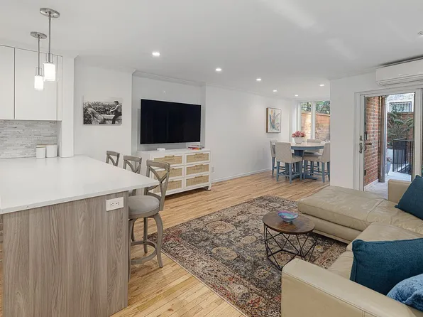 267 W 71st St APT 1-R, Manhattan, NY 10023