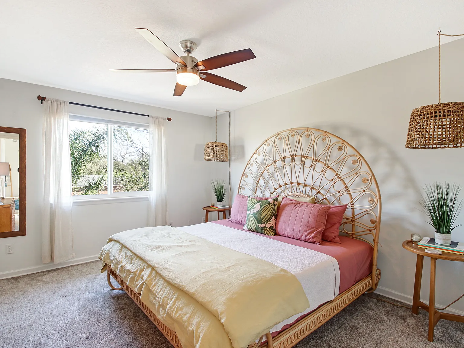 660 Aquatic Dr — Photo 3