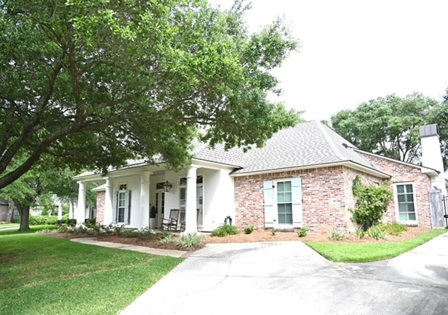 17745 W Colony Way (5 Bed/3 Bath) — Photo 4