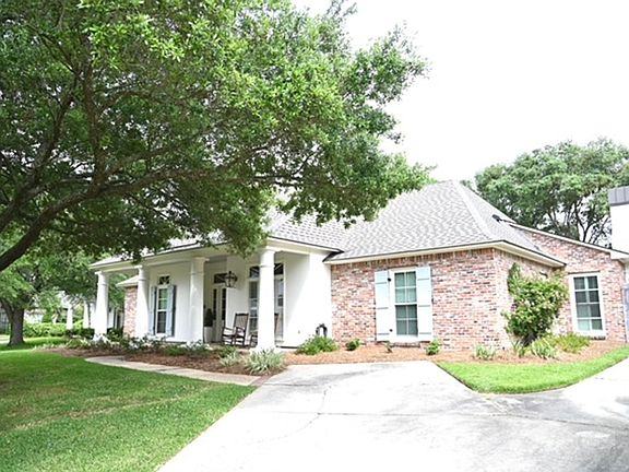 4th image of 17745 W Colony Way