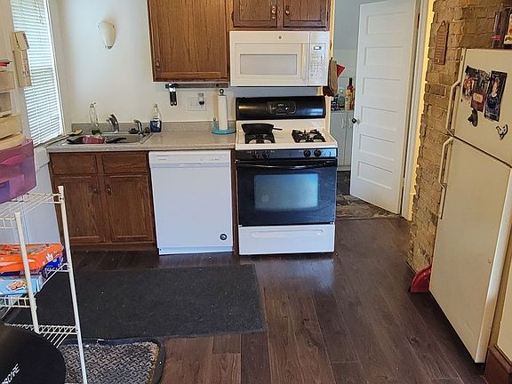 4th image of 1094 13th Ave SE Floor 2