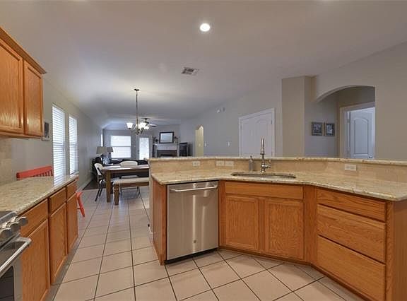 3rd image of 2908 Abby Ln