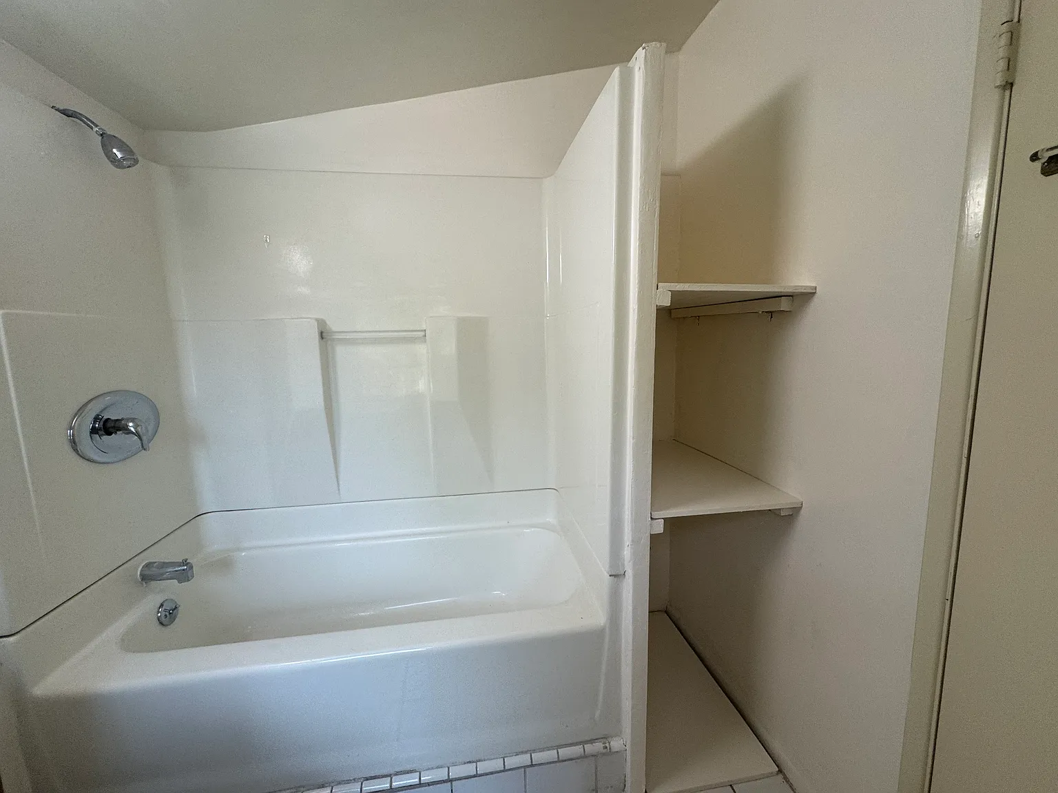 1 bed, 700 sqft, $2,500 — Photo 4