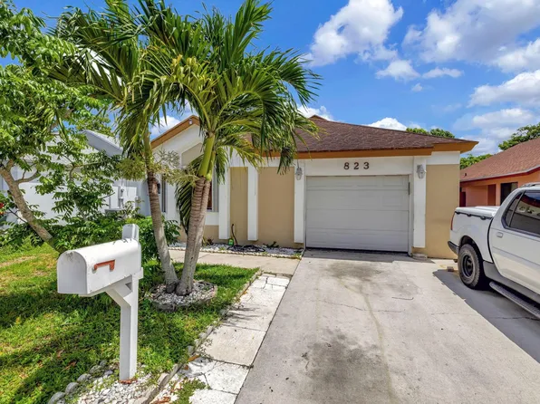 823 E Palm Run Drive, North Lauderdale, FL 33068