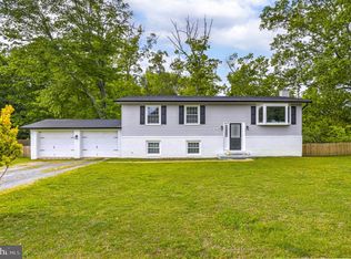 45364 Barefoot Dr, California, MD 20619