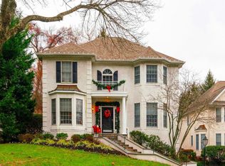 414 Spring Garden Ln, Conshohocken, PA