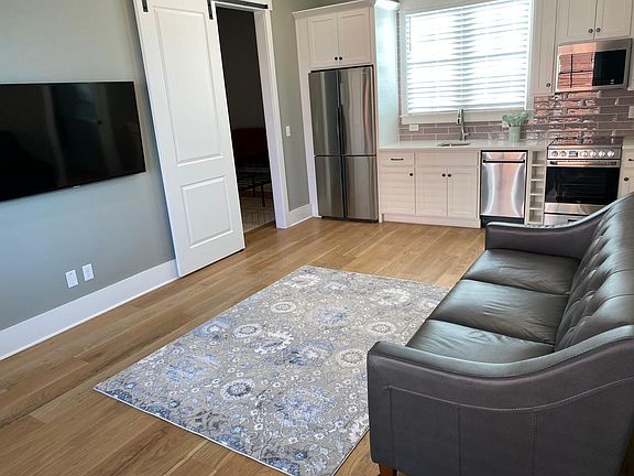 Smart TV and wifi included