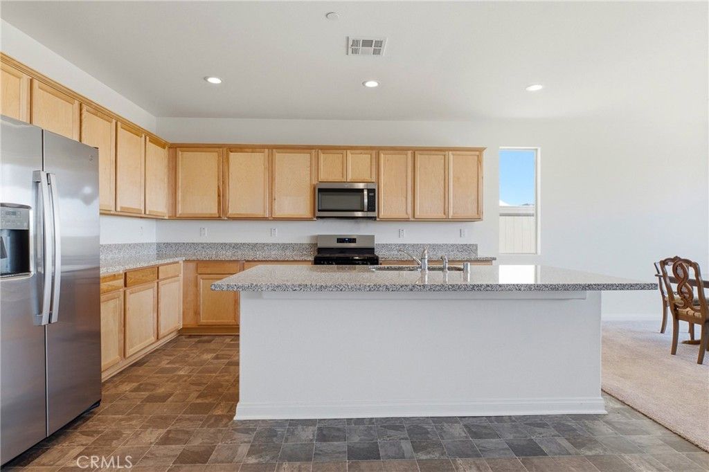 711 Ballesteros St, Perris, CA - View 2