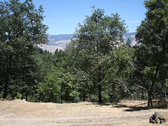 5th image of 1090 S Mountain Ave