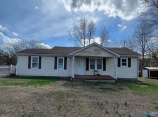 2983 Union Hill Rd, Union Grove, AL 35175