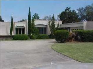 170 Country Club Rd, Shalimar, FL 32579