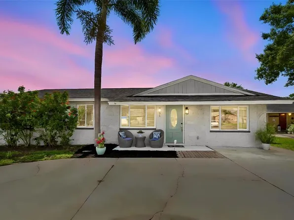8891 85th St, Seminole, FL 33777