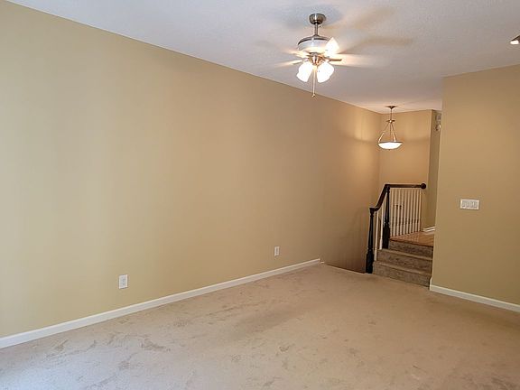 4th image of 207 Mountain Ridge Dr SE