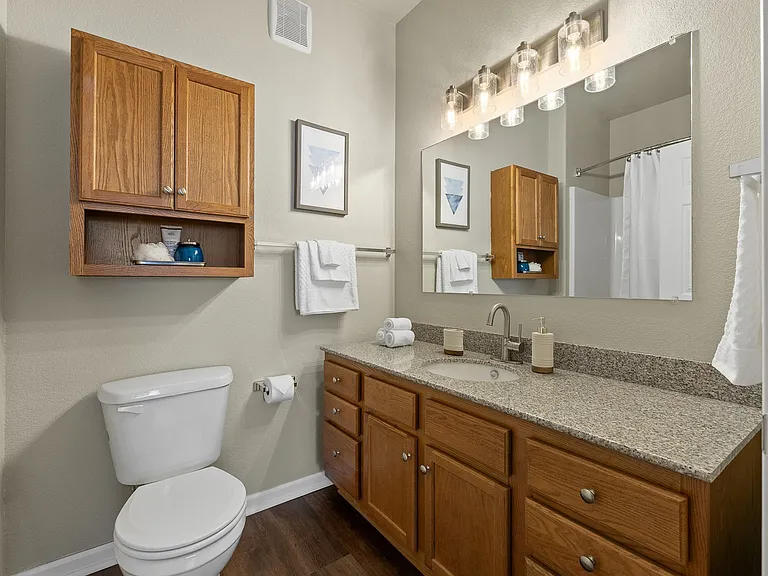 2bd 2ba - Premium Unit