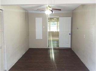 4810 Hannas Reef St, Bacliff, TX 77518