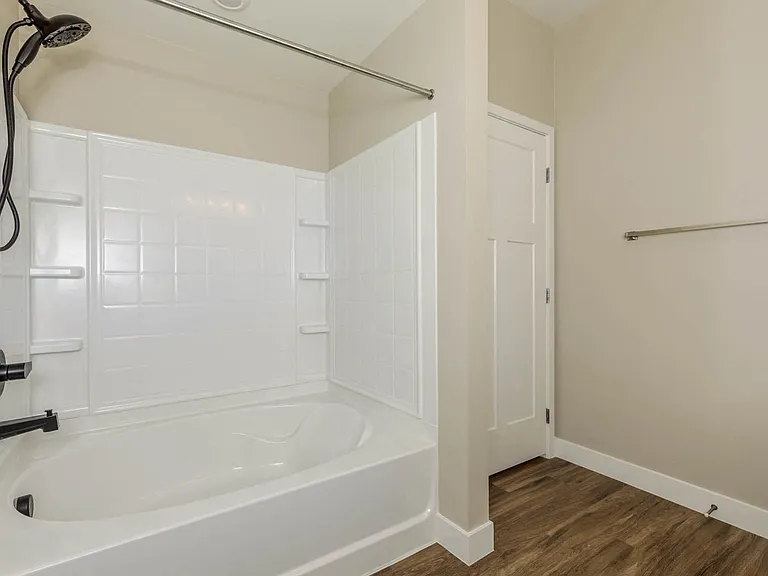 C1 1253 SQ FT 3 Bed 2 Bath
