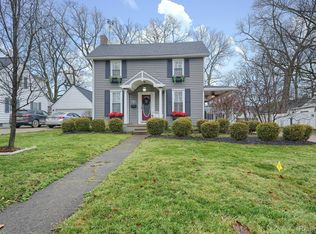 915 Main St, Fenton, MI 48430