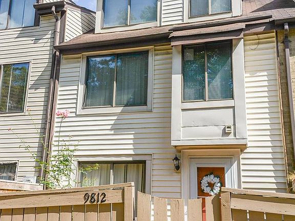 2nd image of 9812 Brookridge Ct