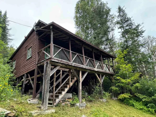 52 Eastman Road, Pittsburg, NH 03592