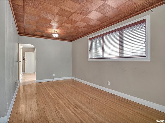 2nd image of 1209 Broadway Avenue