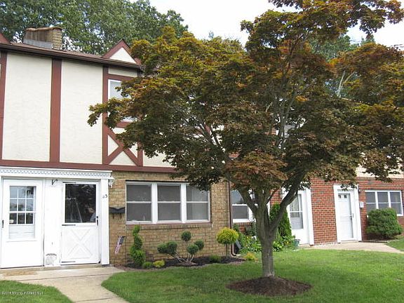 3rd image of 113 Briar Mills Dr