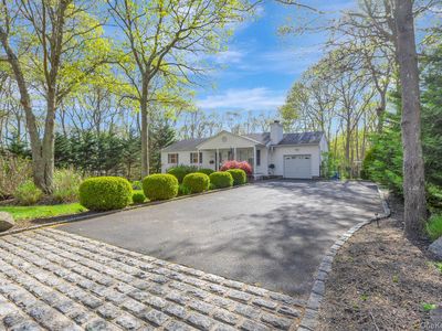 10 Black Pine Street, Center Moriches, NY, 11934