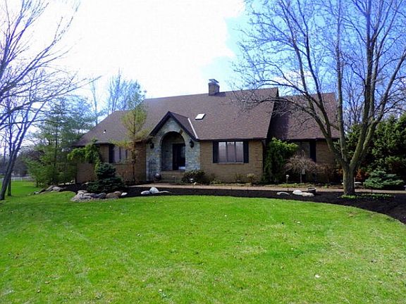 2nd image of 2725 Cummins Hill Dr