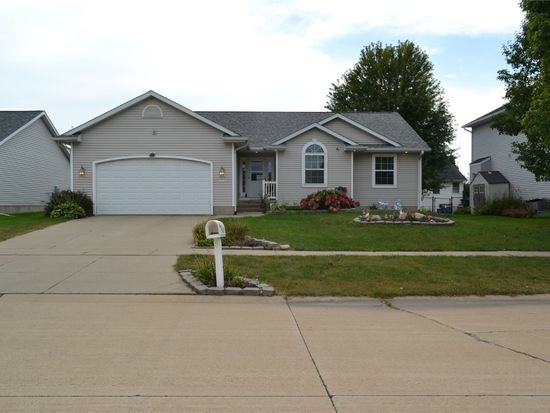 1127 Tiara Dr NE, Cedar Rapids, IA 52402