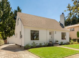 930 SE 69th Ave, Portland, OR 97215