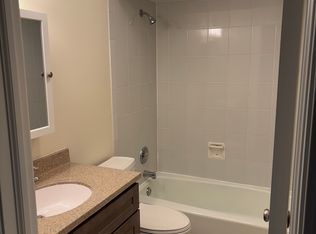 1214 Timber Pl APT 1A, New Lenox, IL 60451
