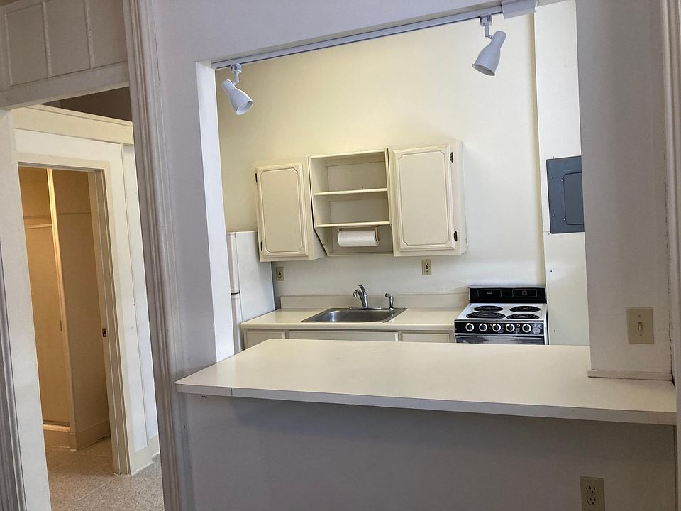 1st image of 200 N Holden St APT 2A
