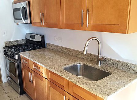 2nd image of 1655 Undercliff Ave APT 1B