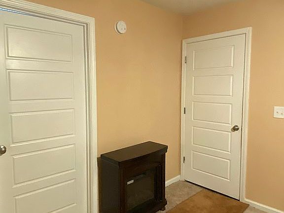 3rd image of 34393 Paisley Ave
