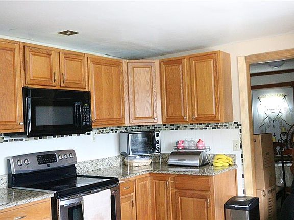 5th image of 8239 Drycreek Dr